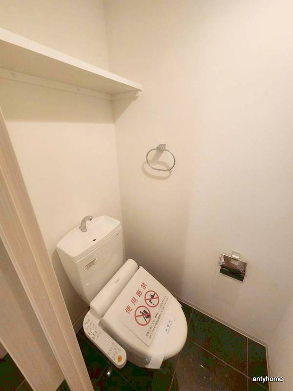 BLAU本町東（旧BPRレジデンス本町東）　仲介手数料無料のトイレ