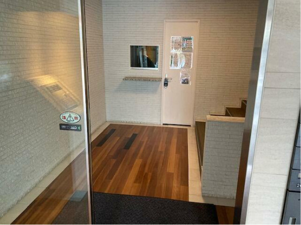 ルセーヌ二子玉川　ペット相談　デザイナーズ　リノベーション　礼金0のエントランス