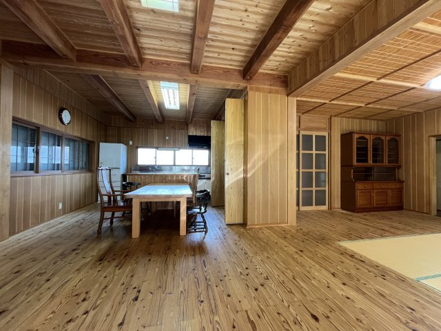 中古住宅　岩井1丁目のダイニング