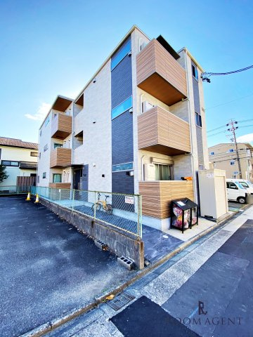 シーズンコート中村公園の外観