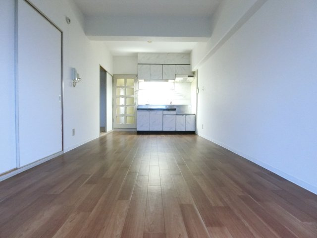 ガーデンハイツ飯坂Ⅱの居間・リビング