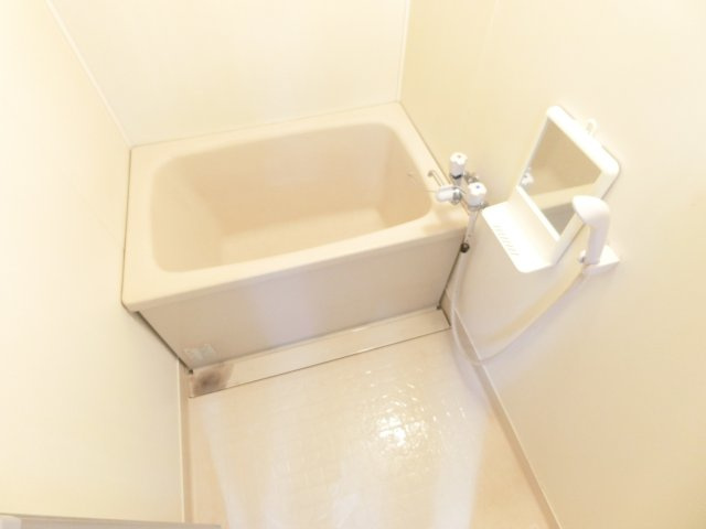 ガーデンハイツ飯坂Ⅱの浴室