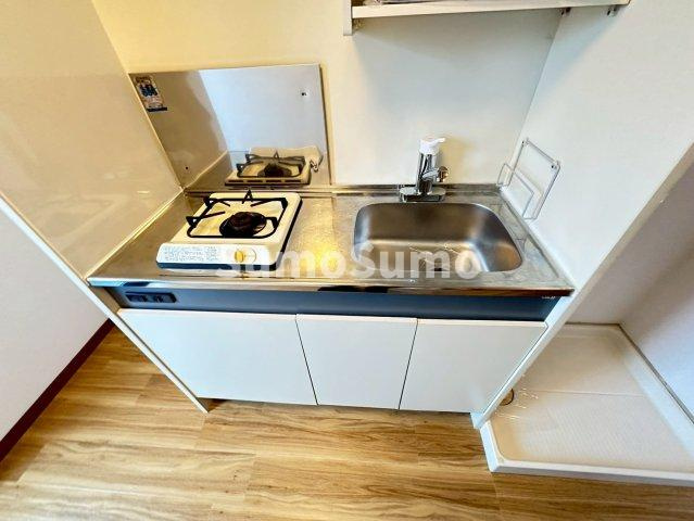 コーラル五色山のキッチン|きれいなキッチンです