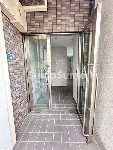 コーラル五色山のエントランス|落ち着いたエントランスです