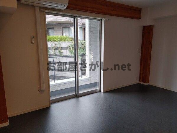 グランデ目白御留山【新宿区×目白／11月中旬空き予定】の居間・リビング