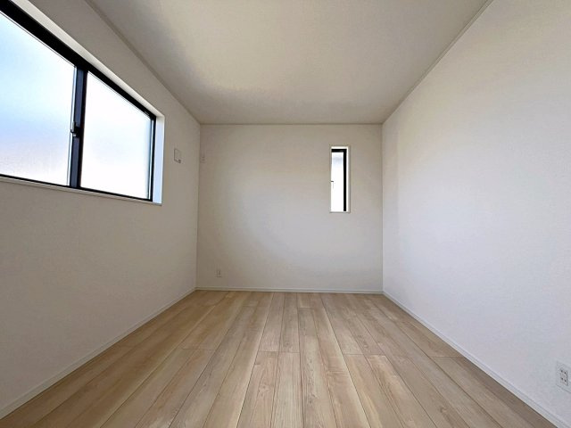 新築戸建・新築建売　南相馬市原町区橋本町第2　第二小・第一中の洋室|落ち着きのある空間で自分だけのプライベートな時間をお過ごしください！