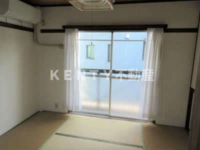 【居間・リビング】 | 北川ハイツ | おしゃれな居間です