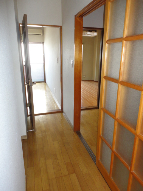 ラ・セゾン司の内装