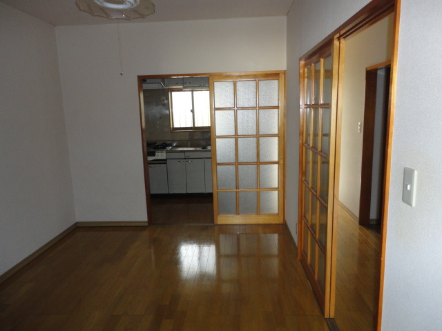 ラ・セゾン司の居間・リビング