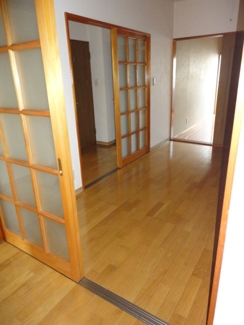 ラ・セゾン司の内装