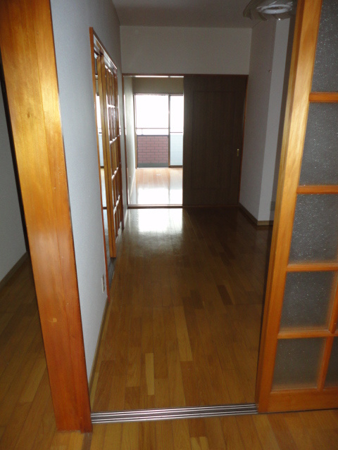 ラ・セゾン司の内装