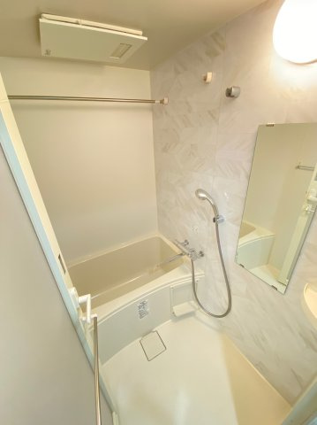 ステージファースト浅草桜橋の浴室