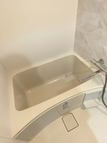 ステージファースト浅草桜橋の浴室