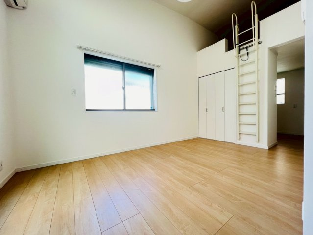 レグルス新明の居間・リビング