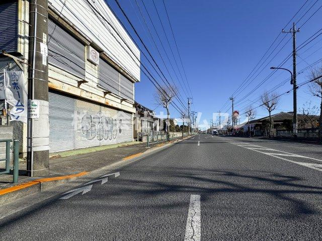 瑞穂町長岡長谷部　土地の前面道路含む現地写真
