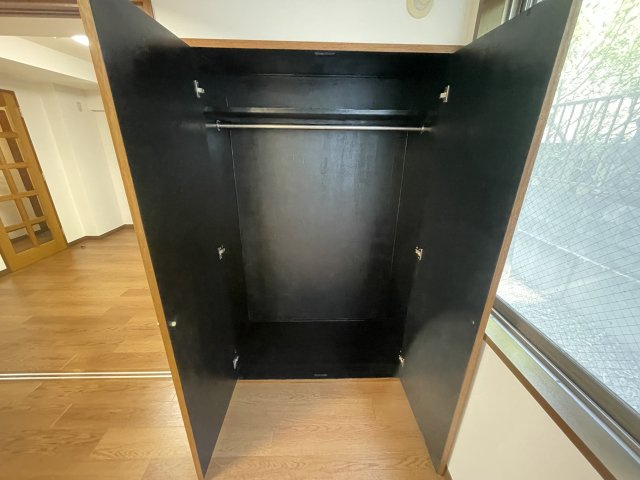 晴花マンションの収納