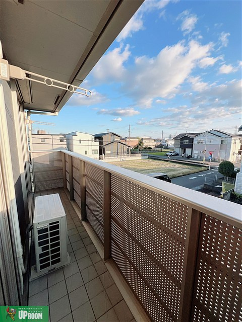 ロイヤルタウン Aのバルコニー