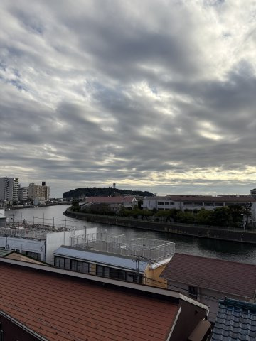 Sea View ― 江ノ島ビューと100㎡超のゆとりを日常に ―の展望