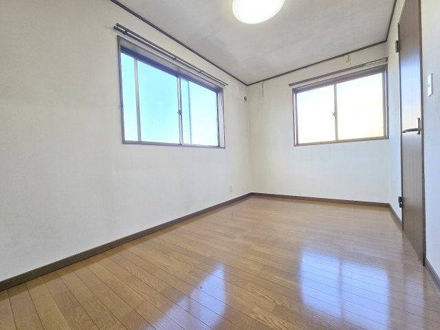 青梅市新町3丁目　中古戸建の洋室