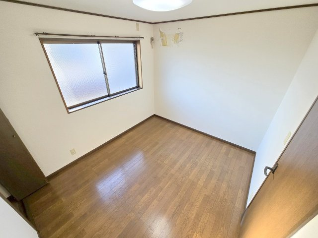 青梅市新町3丁目　中古戸建の洋室