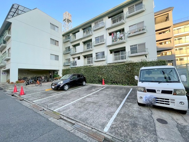 第2和田マンションの駐車場