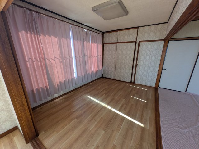 【洋室】 | 新正4丁目借家K