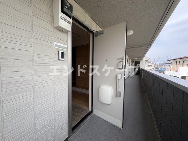 Ｌｕｎａ　　Ｒｏｓｓａの玄関|高崎、前橋のお部屋探しはエンドスケープまで！お客様の理想お聞かせ下さい♪