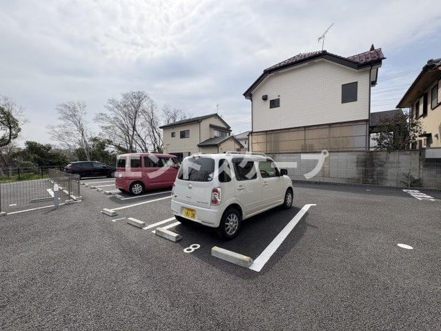 Ｌｕｎａ　　Ｒｏｓｓａの駐車場|高崎、前橋のお部屋探しはエンドスケープまで！お客様の理想お聞かせ下さい♪