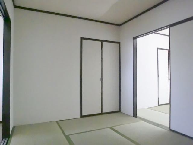 光ハイツの居間・リビング|間取り図真ん中の和室です。