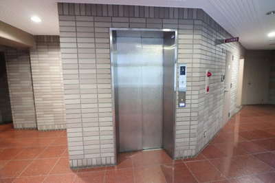 【ロビー】 | 楠青山ビル別館