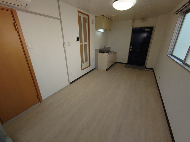 開放感のあるお部屋です。