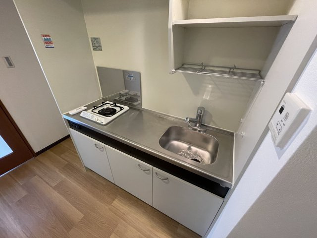 1口ガスコンロ付きのキッチンです