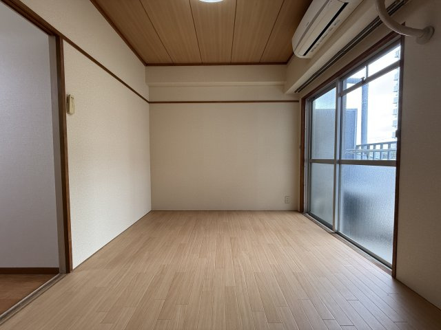 ドリームマンションの居間・リビング