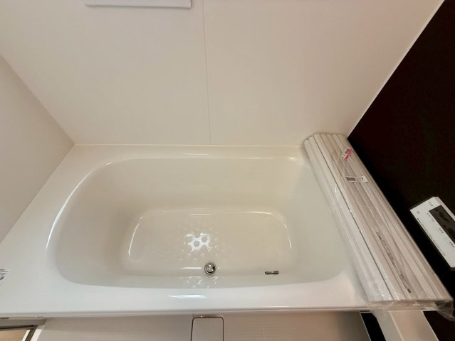 クレイドルガーデン南城市玉城前川 第3・５号棟の浴室|浴槽