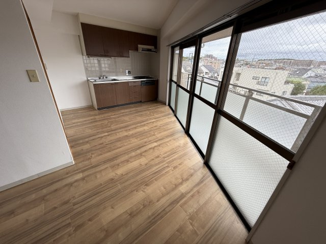 セレコート箕面の洋室