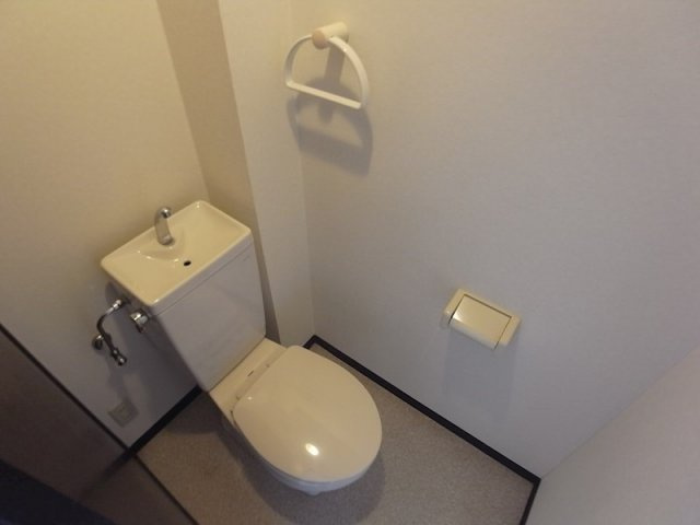 グランツ岡本のトイレ
