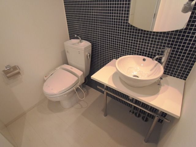 レジディア神戸磯上の洗面所
