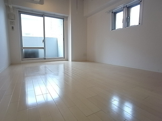 レジディア神戸磯上の居間・リビング