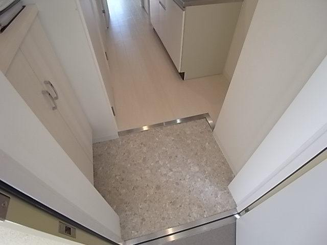 フレアコート甲南の玄関