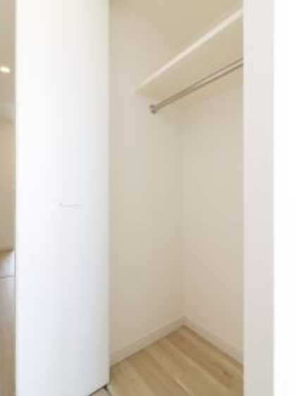 KDXレジデンス三宿　ペット相談可　独立洗面台　オートロックの収納