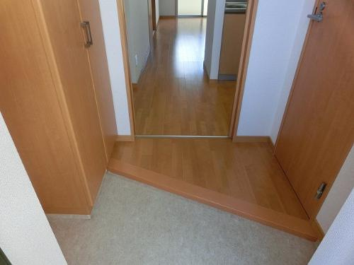 熊本市東区広木町の賃貸マンションの玄関