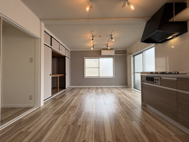 スターハイツの居間・リビング