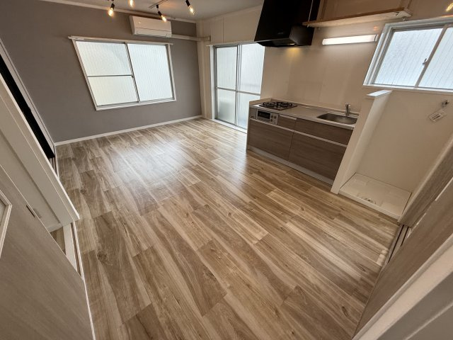 スターハイツの居間・リビング