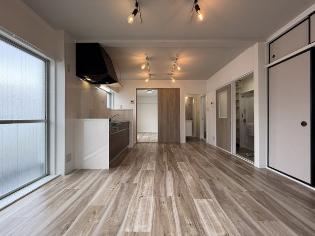 スターハイツの居間・リビング