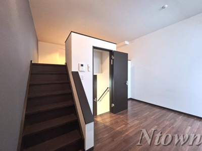 【居間・リビング】 | Creo栄生壱番館 | ゆったりとした居間です