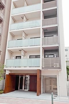 リアルテ亀戸のエントランス