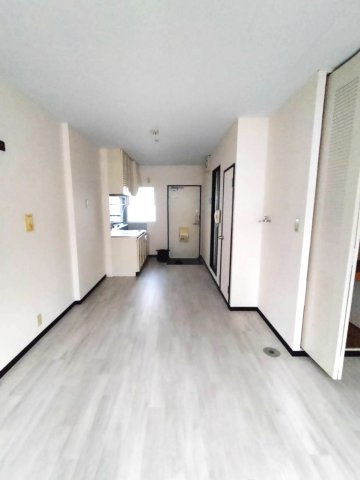 メゾンスイトの居間・リビング