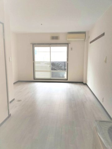 メゾンスイトの居間・リビング