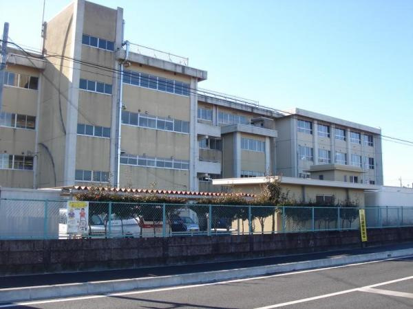 宇都宮市野沢町　４ＬＤＫ　中古住宅の外観