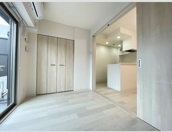 グランディア大阪ノースの洋室